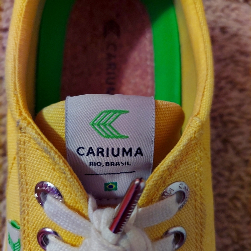 Cariuma Women's Yellow Sneakers